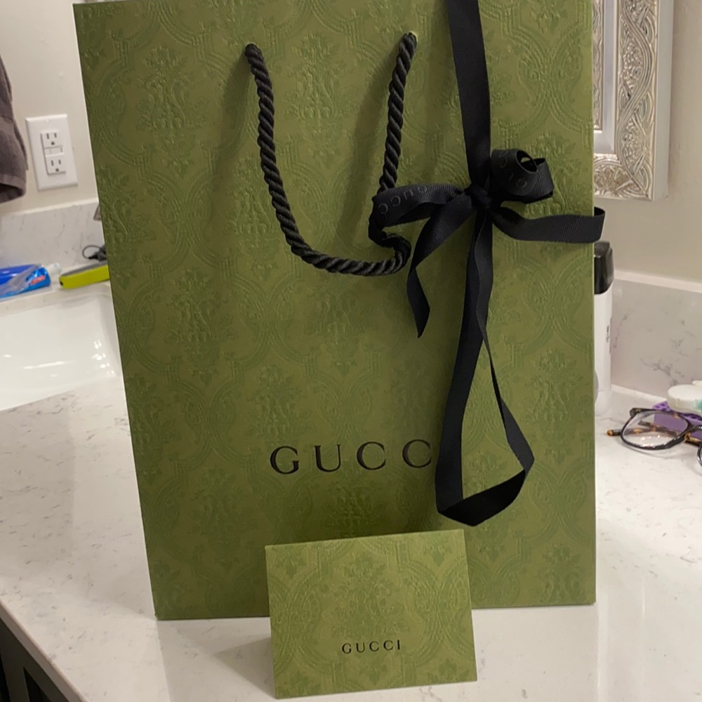 Gucci shopping bag